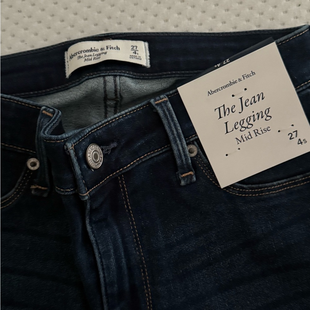 Abercrombie & Fitch Men's Deep Indigo Skinny Jeans